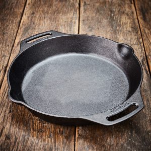 Petromax gietijzeren skillet met handvaten